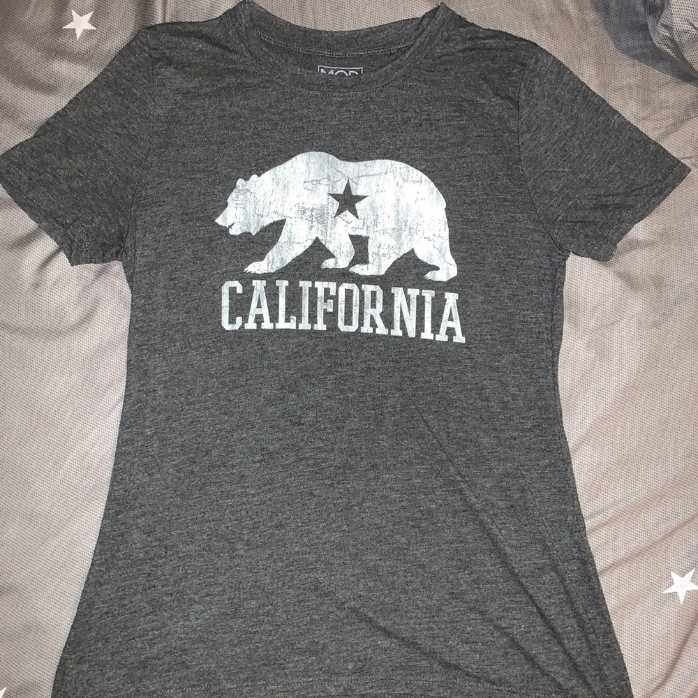 ‘California’ Graphic Tee